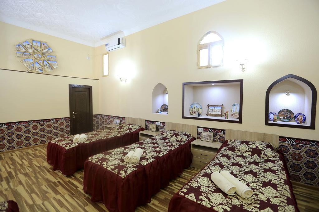 בוקורו Khurjin Hotel מראה חיצוני תמונה